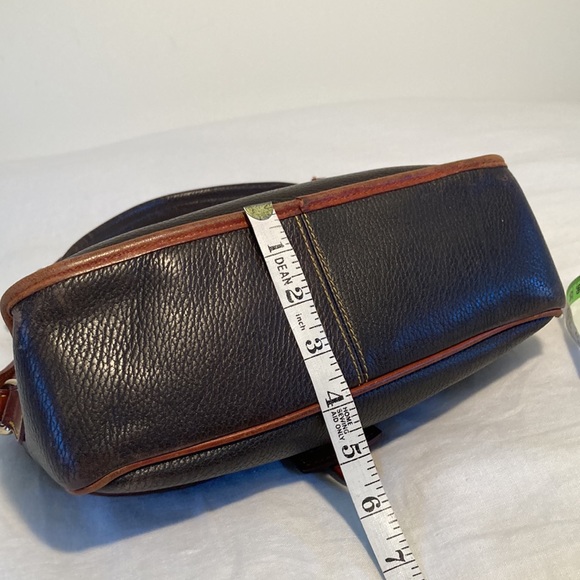 Dooney & Bourke pebbled leather duck logo bag - Picture 16 of 16